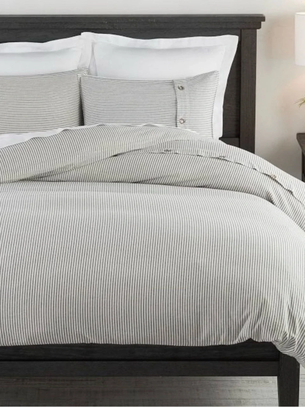 Pottery Barn Wheaton Stripe Duvet Cover in White and Gray - King